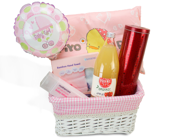 New Born Baby Gift - Baby Hamper K6 - L69124 Photo