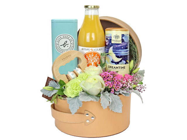 Wine n Food Hamper - Relax gift basket R8 - EB0501A3 Photo