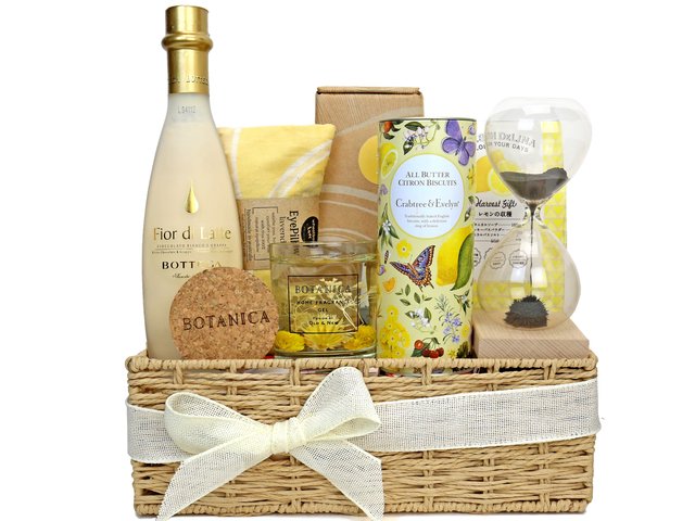 Wine n Food Hamper - Relax gift sets F12 - RH0713A1 Photo